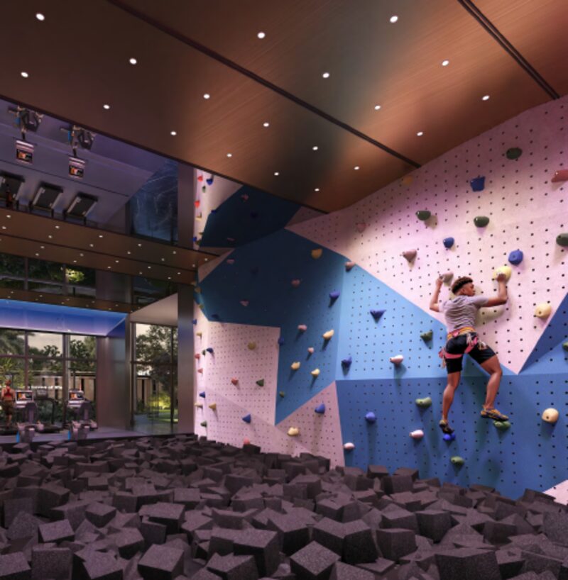 Indoor climbing wall with foam pit